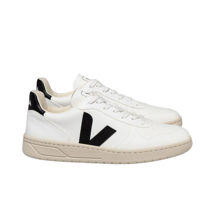 VEJA V-10 CWL white black men