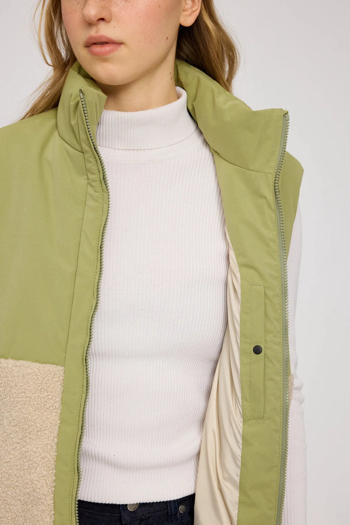 MAZINE Fabric blocking vest matcha natural women