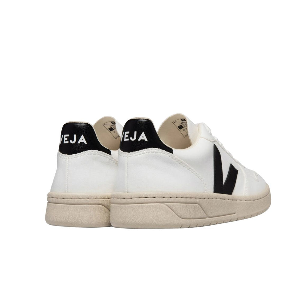 VEJA V-10 CWL white black men