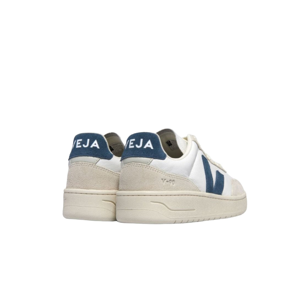 VEJA V-90 O.T. leather extra white california men