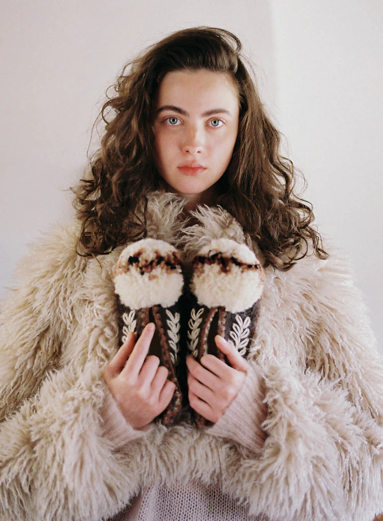 GIVE A PON Kafés slippers