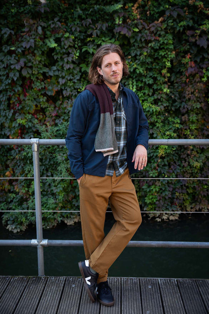 THINKING MU Travel pants light oak men