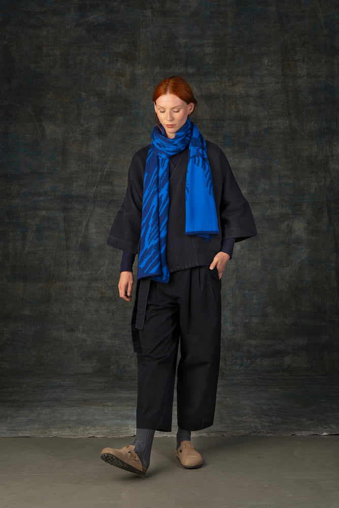 WOLVIS Cerura maxi scarf ink