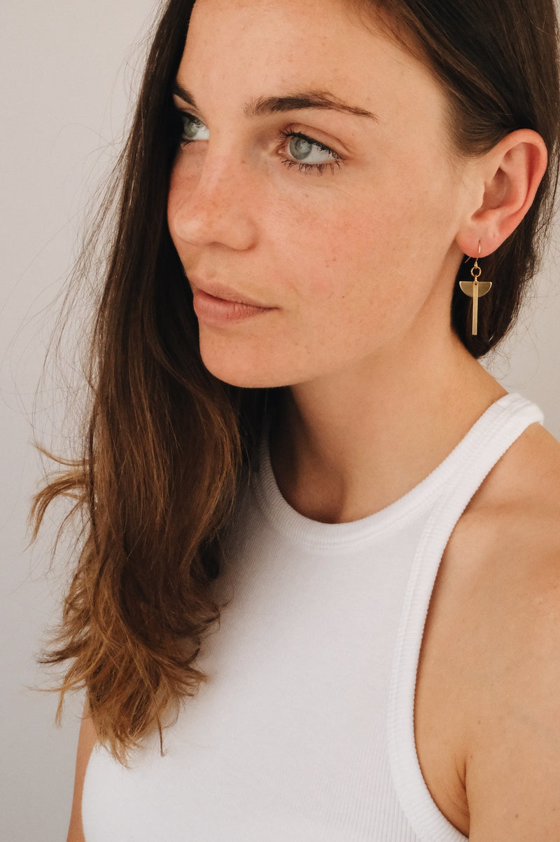 BRASSCAKE Nuu hook earrings