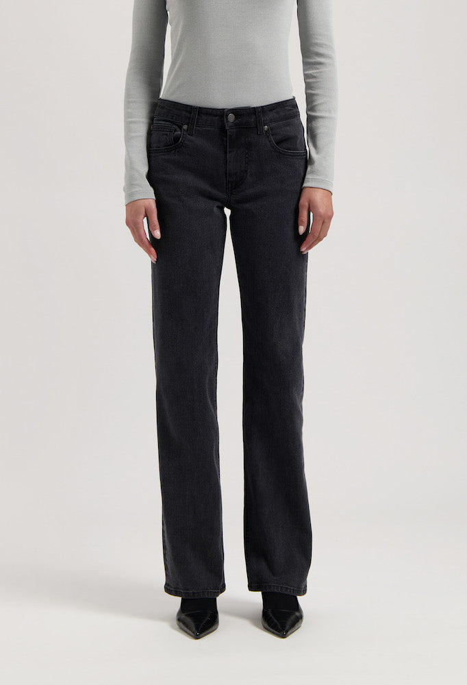 MUD JEANS Carry mid straight jeans black vintage women