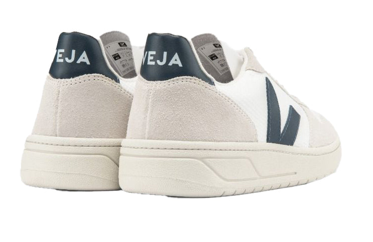 VEJA V-10 b-mesh white nautico men