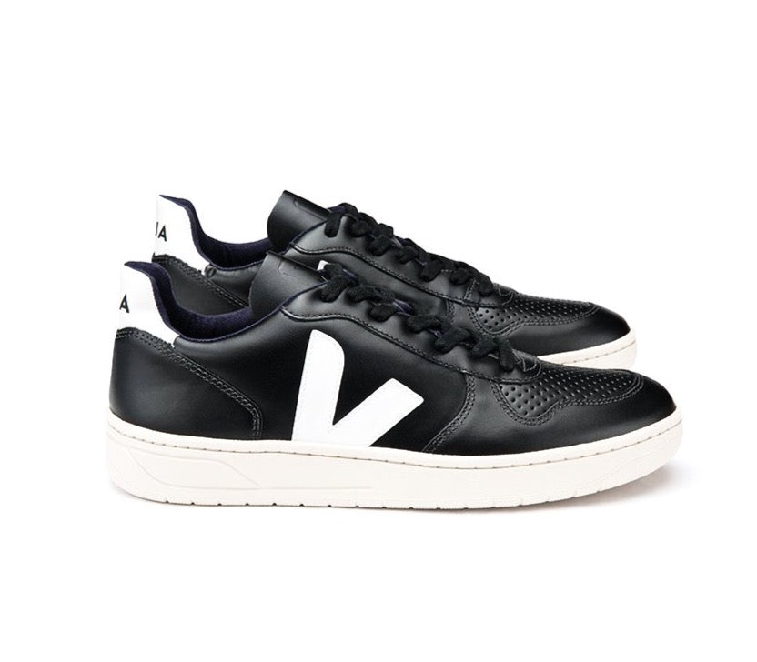 VEJA V-10 Black white white sole men