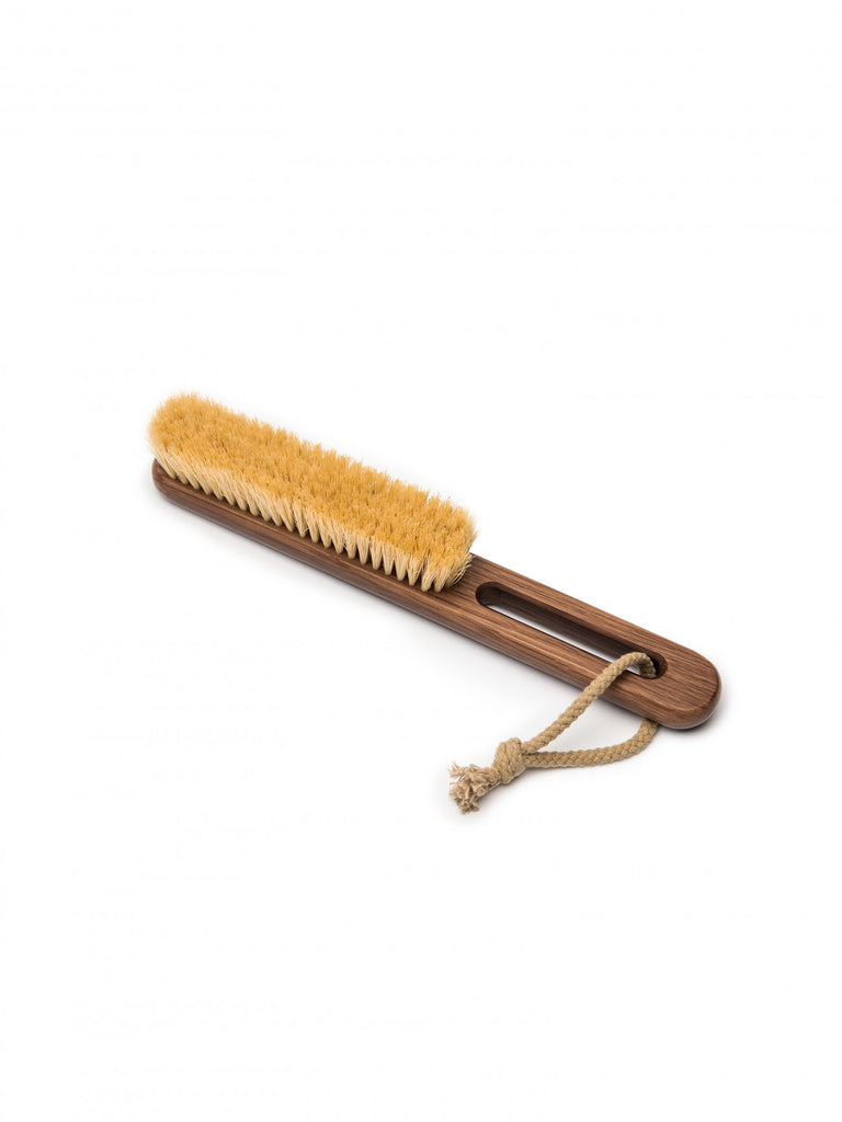 STEAMERY Vegan clothing brush