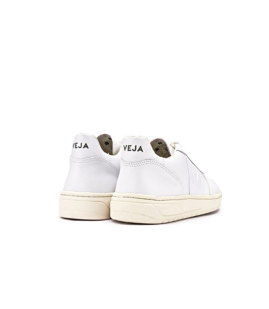VEJA V-10 Extra white men