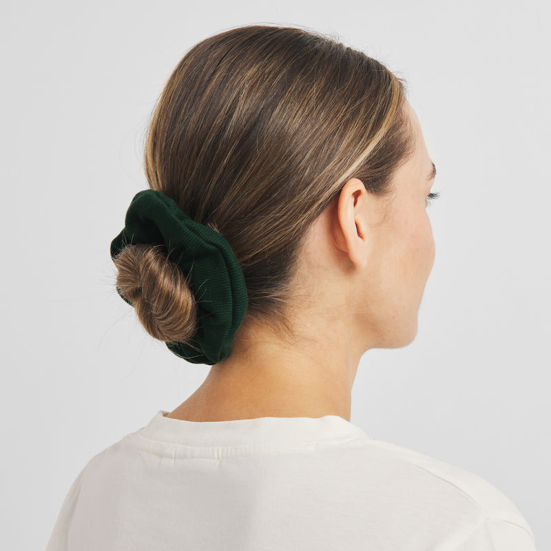 DEDICATED Rib scrunchie dark green women