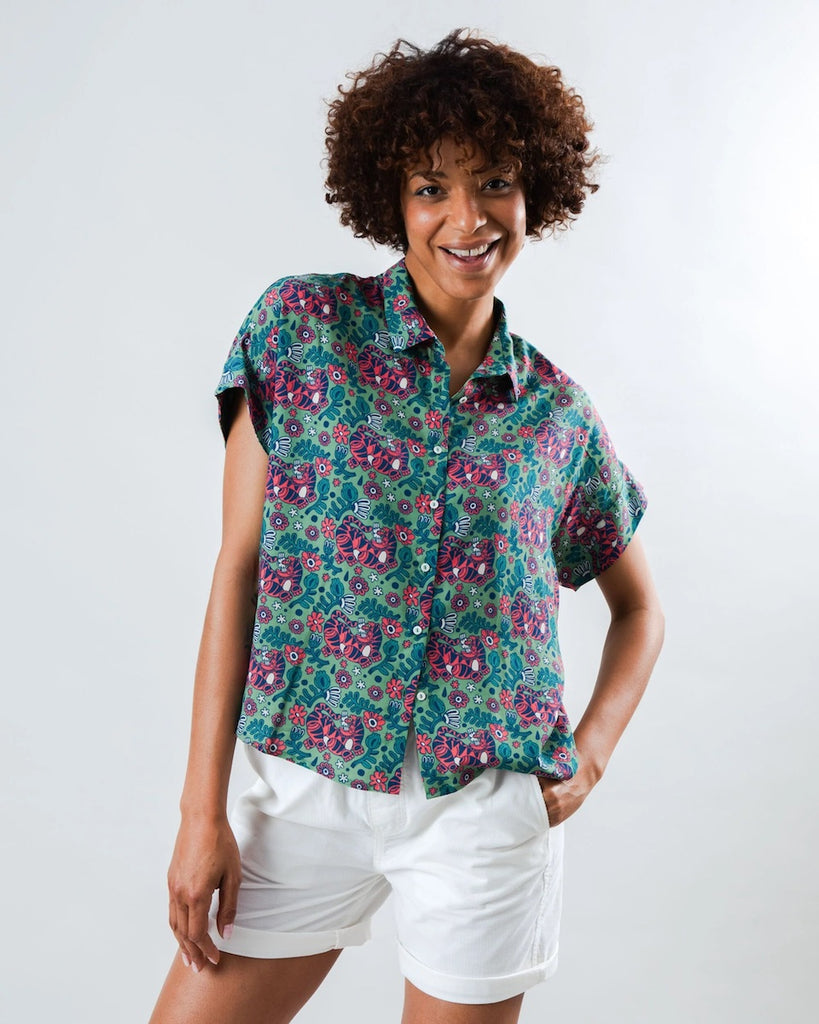 BRAVA Asis Percales tigris batwing blouse light green women