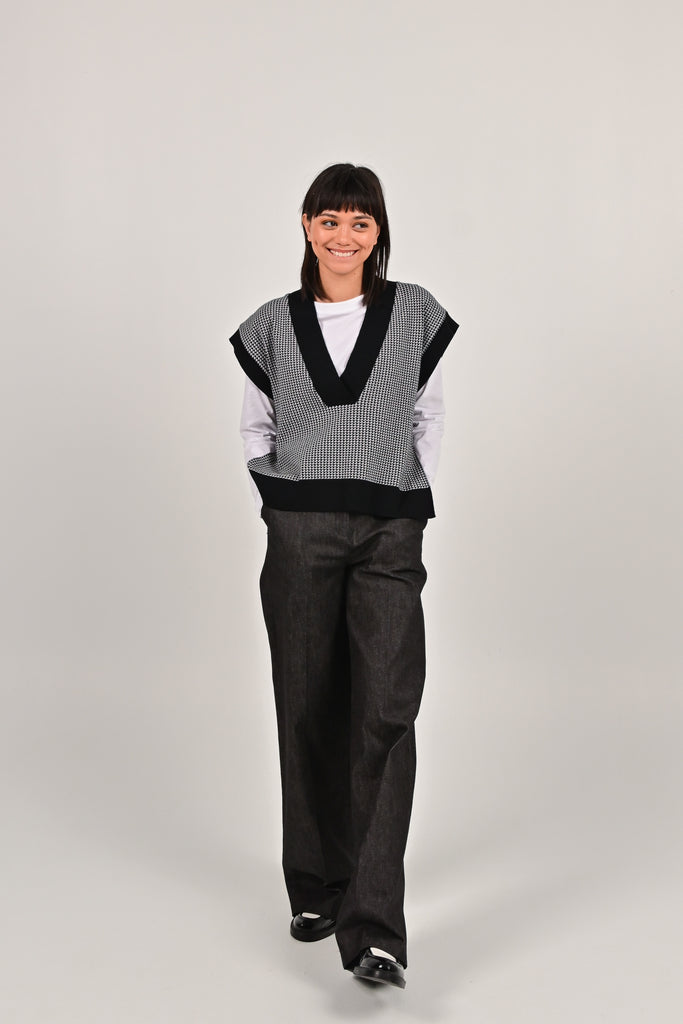 FAM THE LABEL Jody vest black knit women