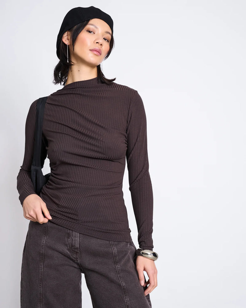 JAN 'N JUNE Tove asymmetrical long sleeve top mud women