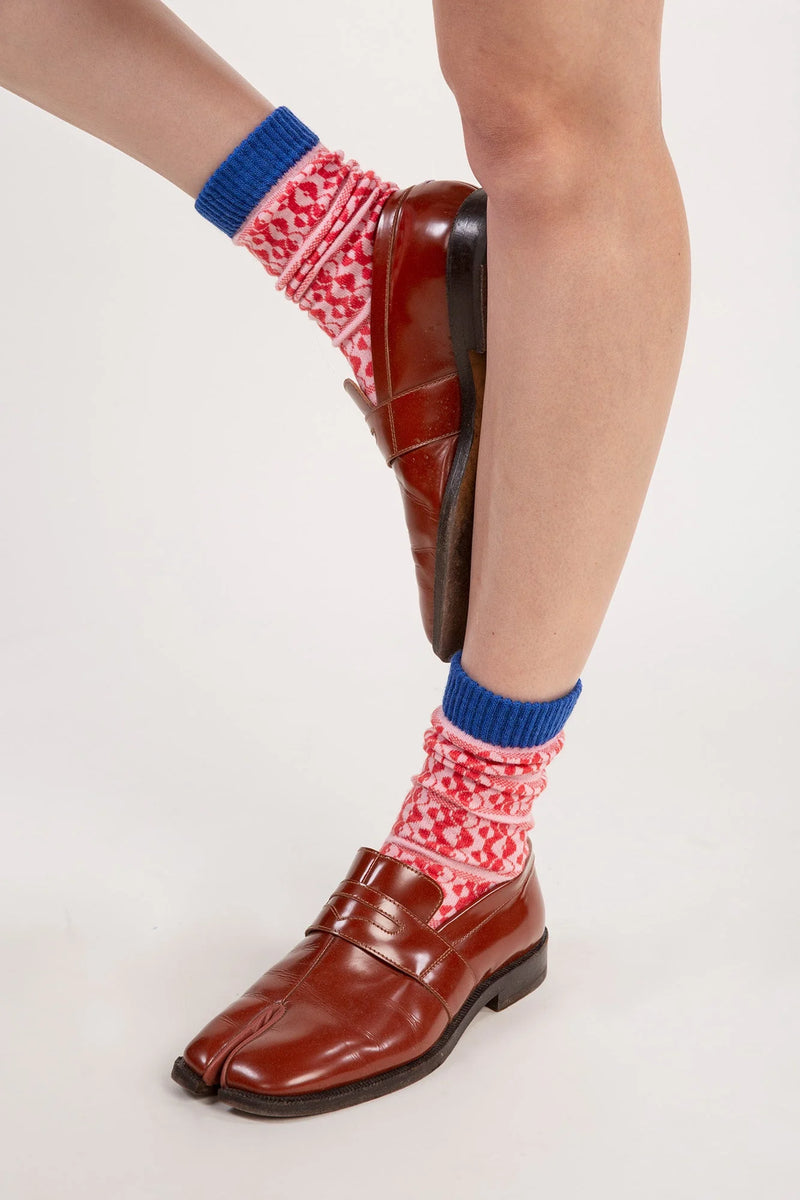 WOLVIS Bauhaus socks coral women
