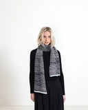 WOLVIS Apostrophe midi scarf black unisex