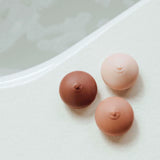 WONDR Boobie shower bars bordeaux