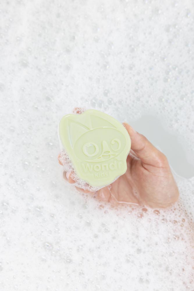 WONDR Apple splash kids bar