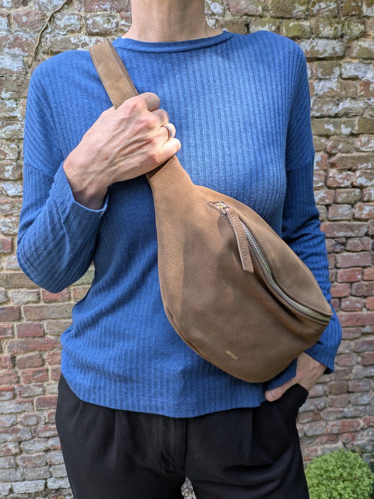 ANN KURZ Large fanny pack suede fango women