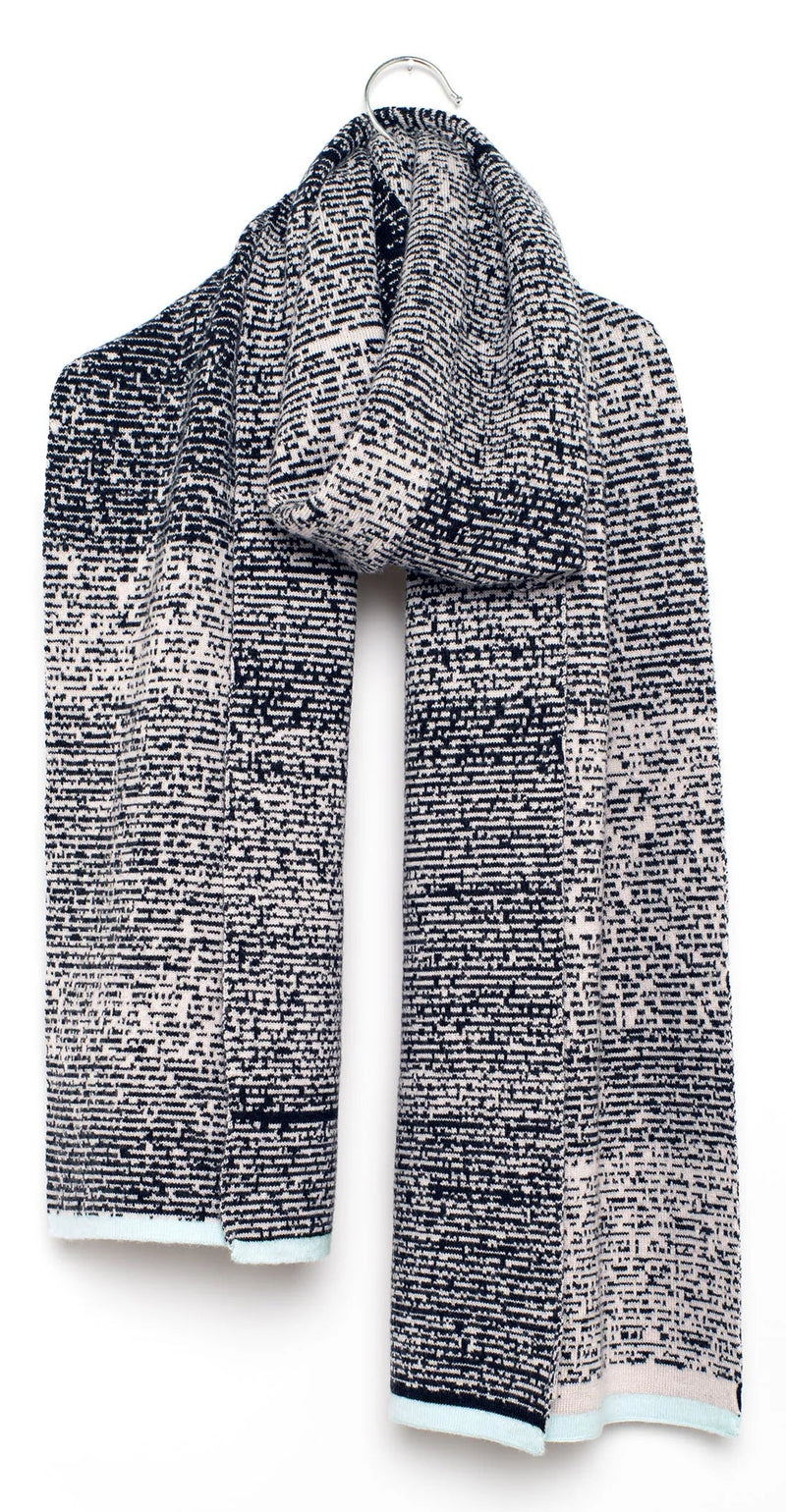 WOLVIS Apostrophe maxi scarf black unisex
