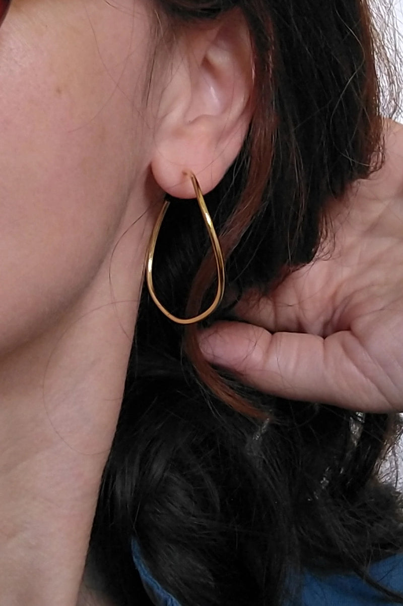 SEW A SONG Bent hoops gold plated