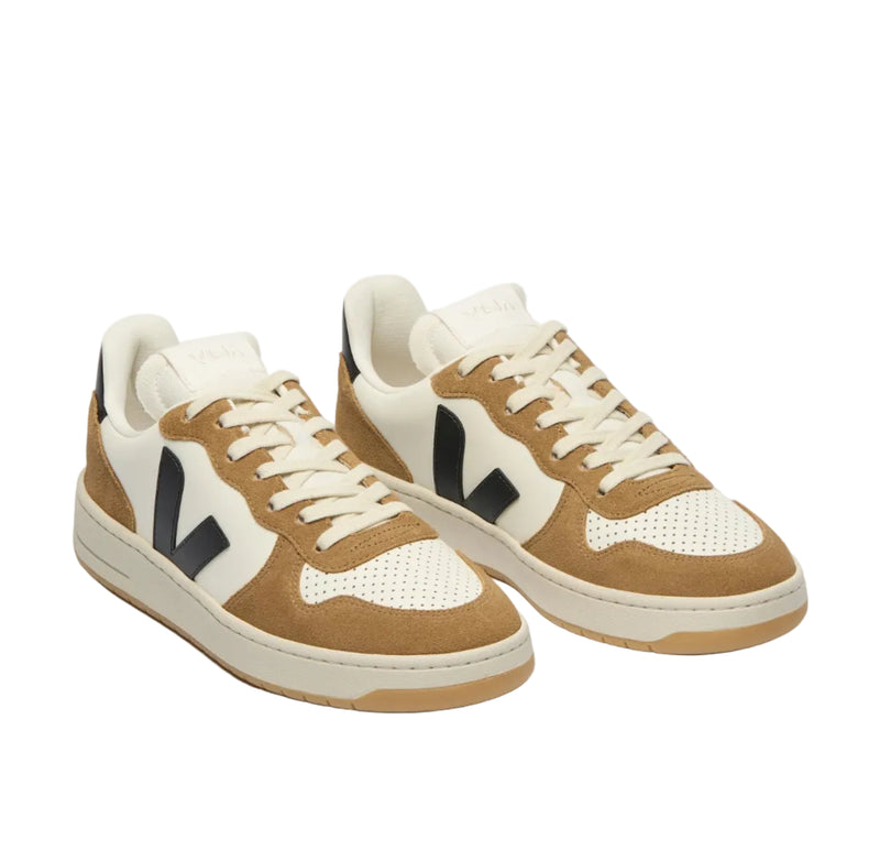 VEJA V-10 pure black tent men