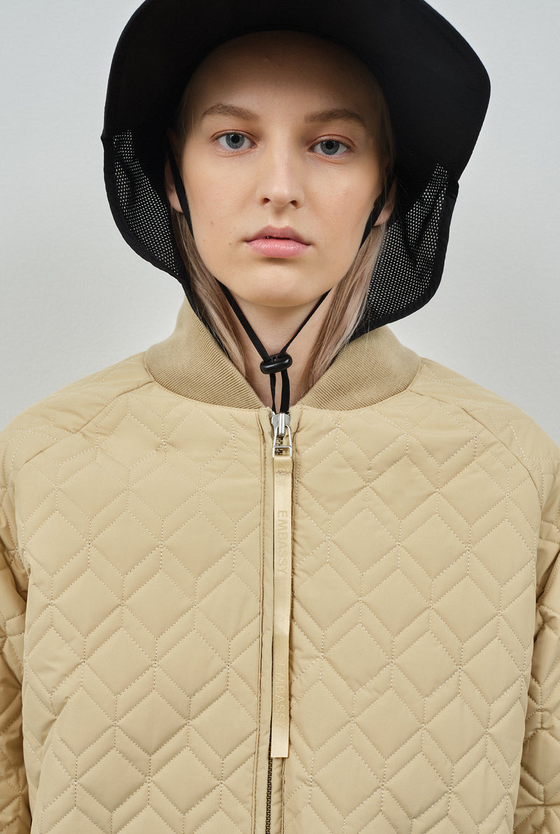 EMBASSY OF BRICKS AND LOGS Inzip Bundaberg Sand