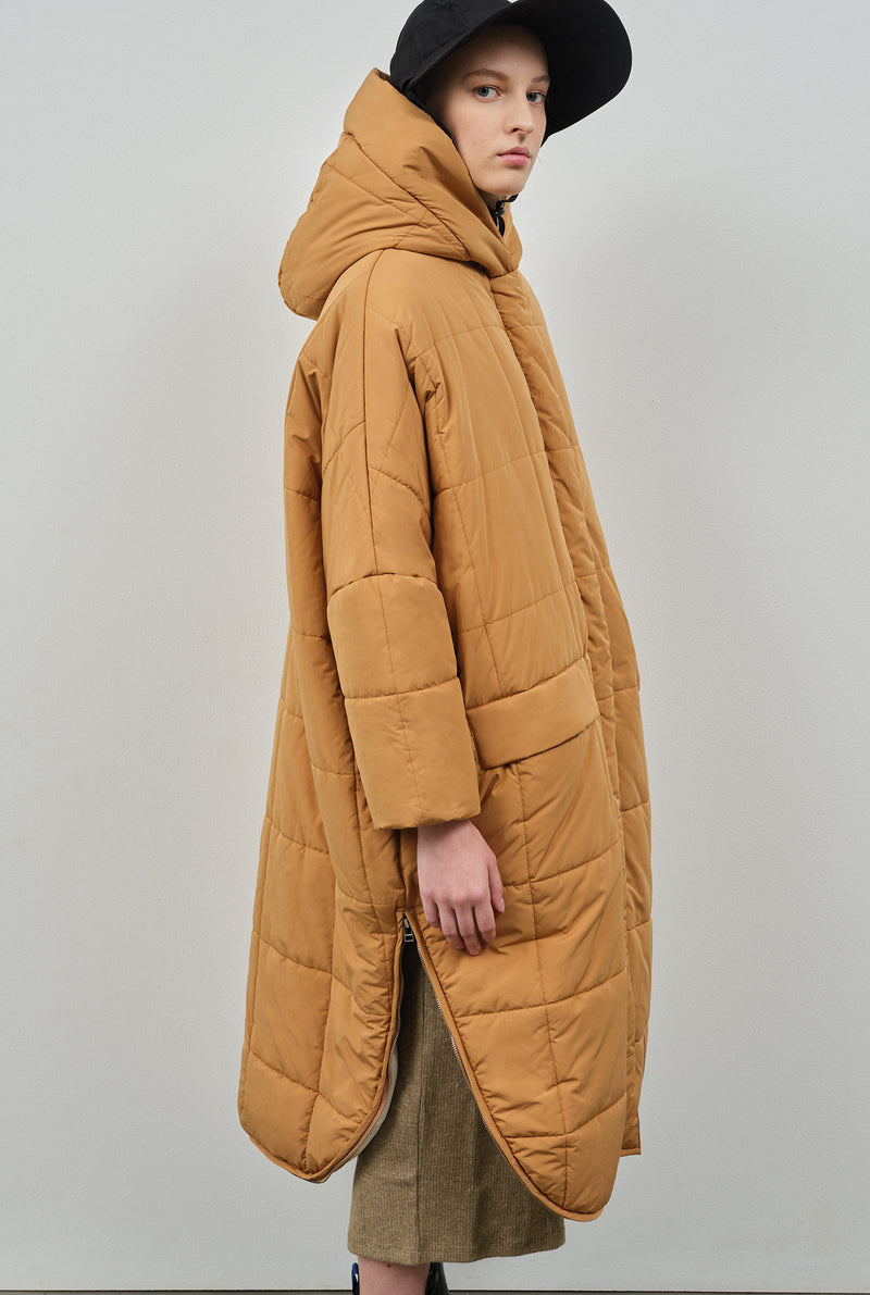 EMBASSY OF BRICKS AND LOGS Saskatoon Down Parka Brown sugar