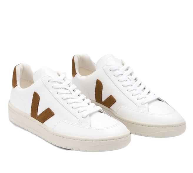 VEJA V-12 Extra White camel men