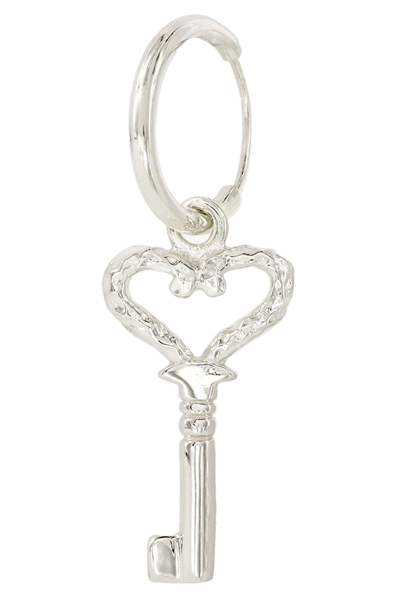 WILDTHINGS COLLECTABLES Hammered key earring silver single piece